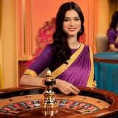 VIP membership card ရရှိပြီး ပျော်ရွှင်နေသော player
